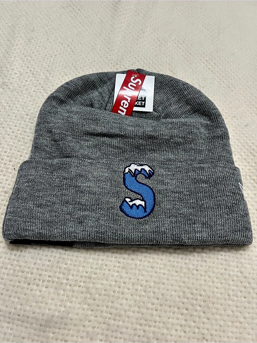 Supreme New Era S Logo Beanie Gray